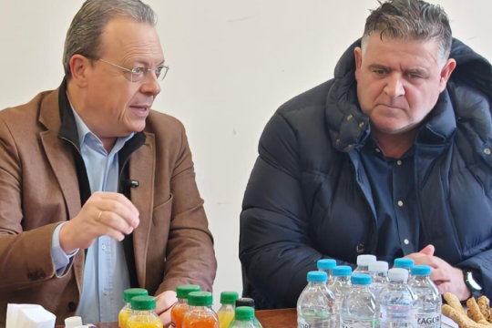 «Η ΝΔ επιτίθεται εκδικητικά στον κλάδο των ταξί»
